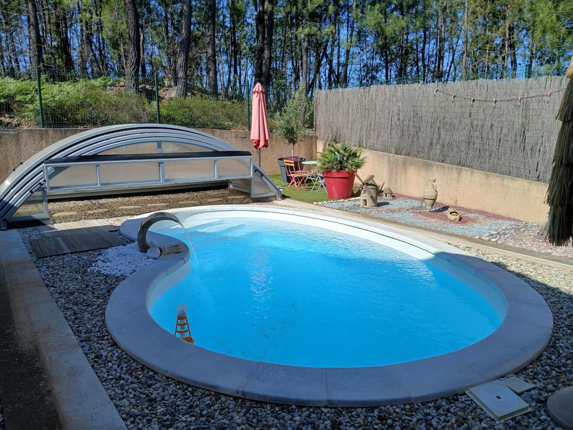 Chalet Charmant Avec Piscine Mercuer Екстер'єр фото